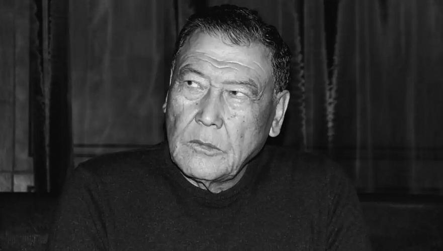 Скончался известный государственный и общественный деятель Балташ Турсумбаев