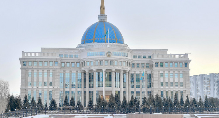 Акорда официально подтвердила проведение расширенного заседания кабмина с участием Токаева