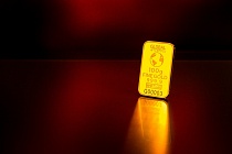 Цена на золото выросла по итогам вечернего межбанковского фиксинга в Лондоне в четверг