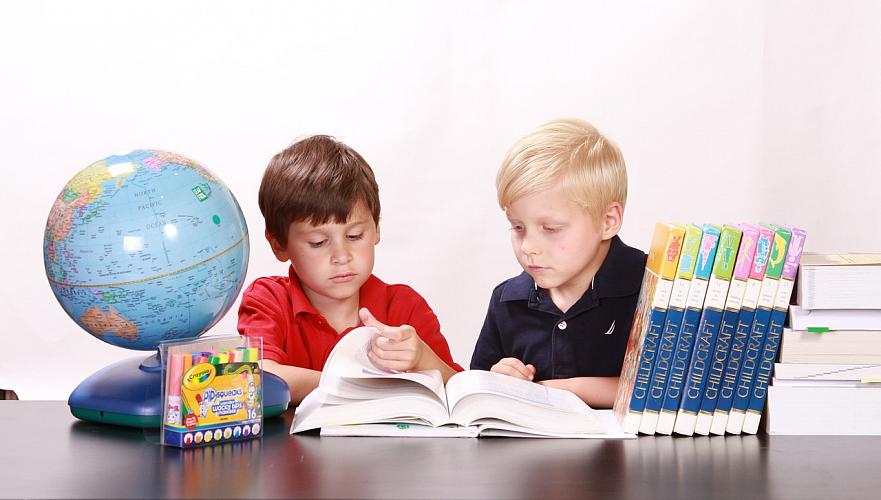 На 200 тыс. увеличилось количество читающих школьников в Казахстане