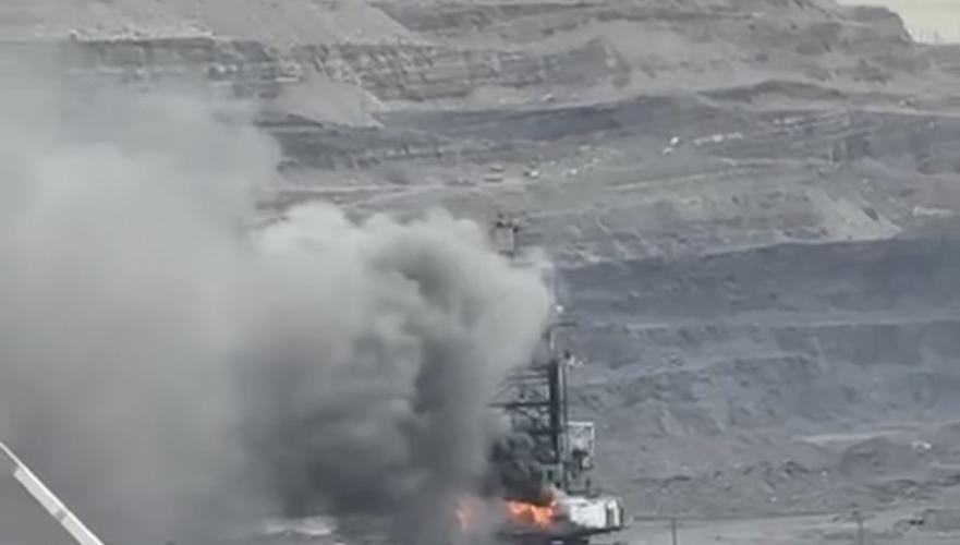 Роторный экскаватор сгорел в Павлодарской области 